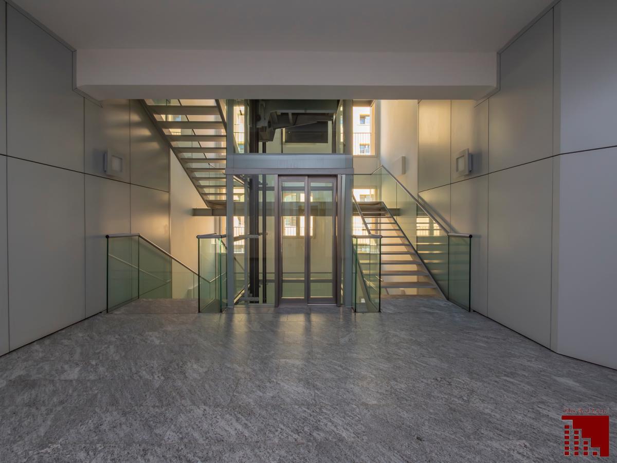 AMPIO BILOCALE CON TERRAZZO E BOX - ASCENSORE VANO SCALE